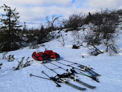 Pulk and ski equipment | Photo: ET