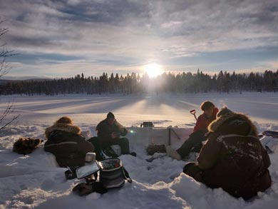 Making camp for the evening | Photo: KST