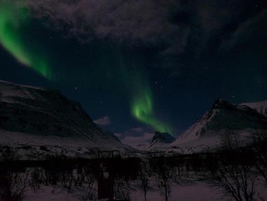 Husky Expedition to the King's Trail in Lapland | Photo: Mark Vautier
