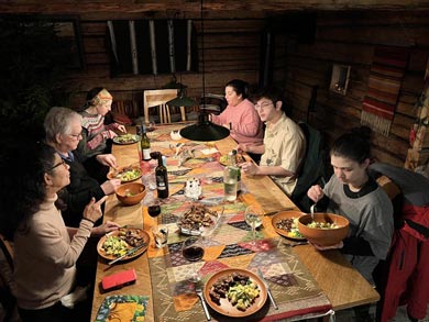 Dinner with your hosts | Photo: NOH